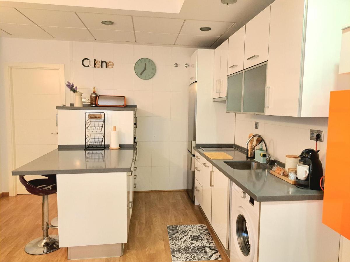 Apartamento Con Encanto Y Parking Trinidad 21 Малага Екстер'єр фото
